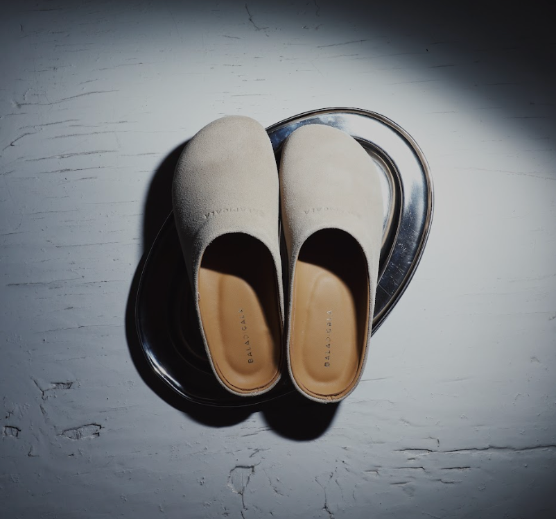 PARKER TAUPE CLOGS